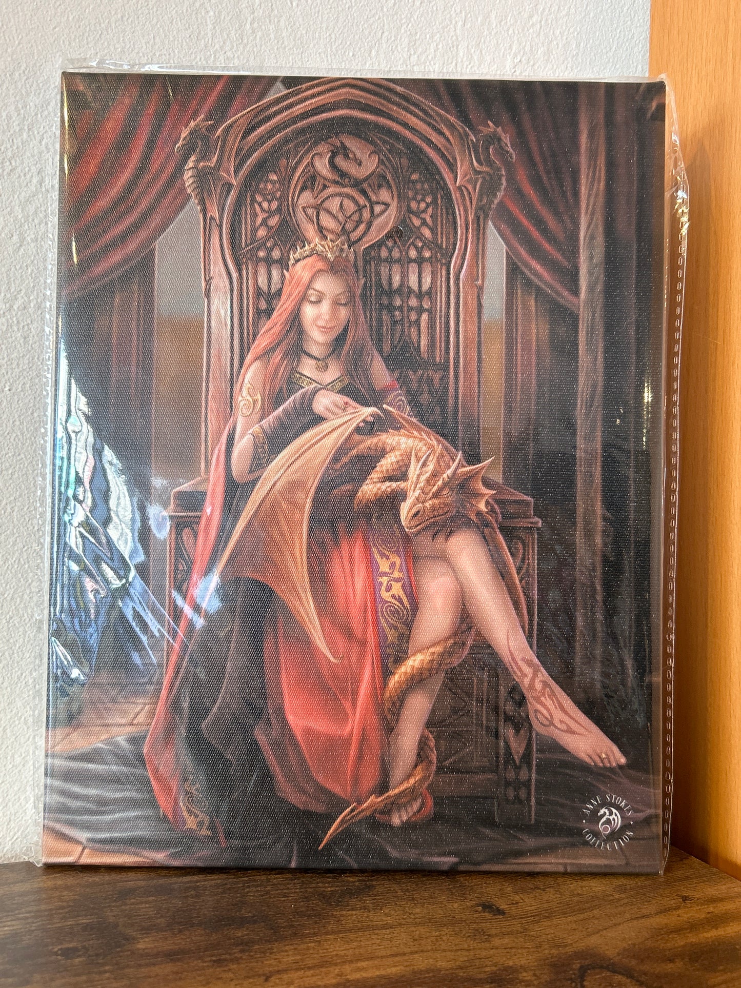 Dragon queen canvas