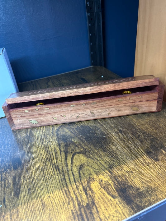 Box burner with storage